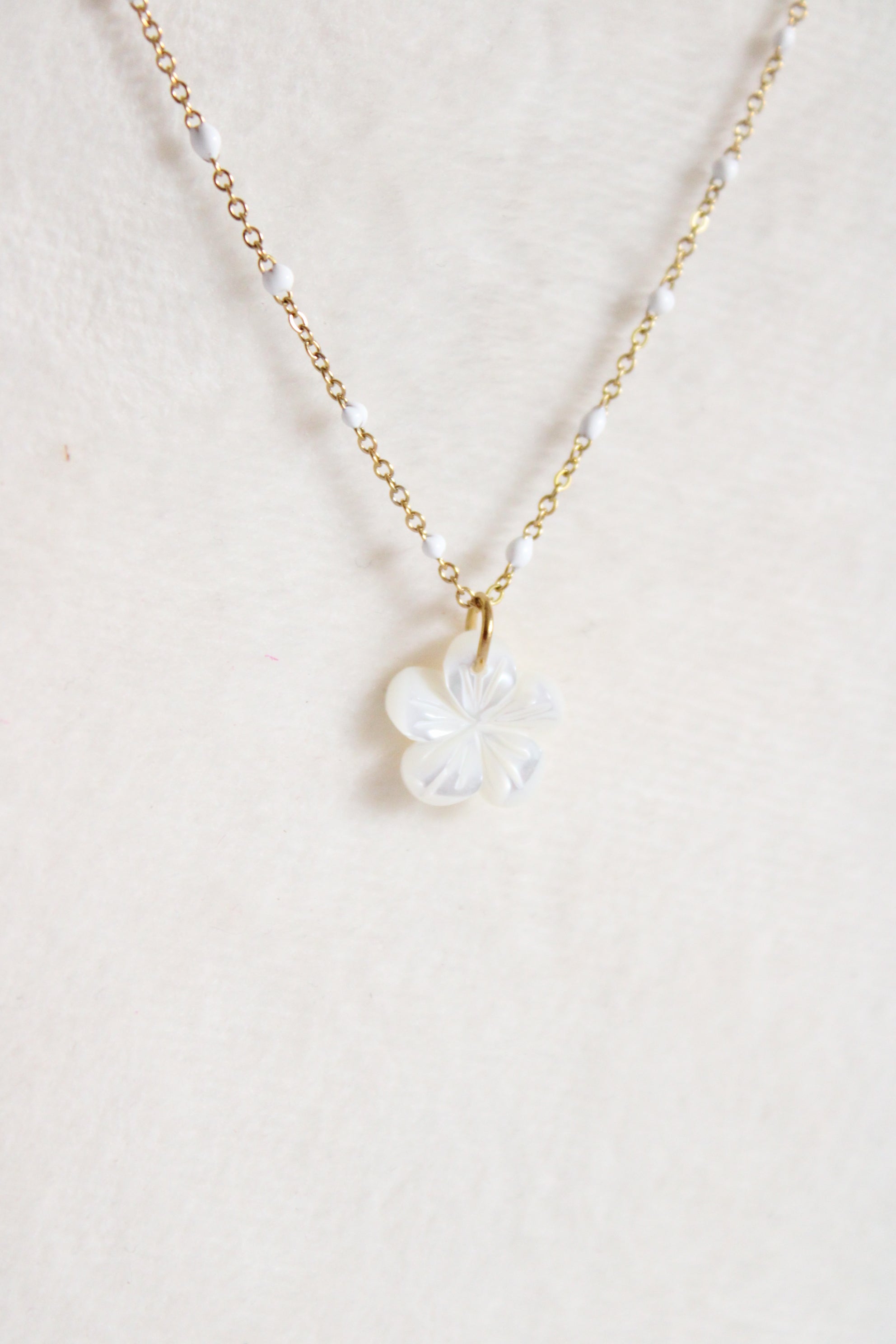 Collier mini camillia